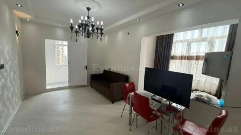 2 otaqlı Mənzil 40 m² 9-cu mikrorayon Kirayə verilir