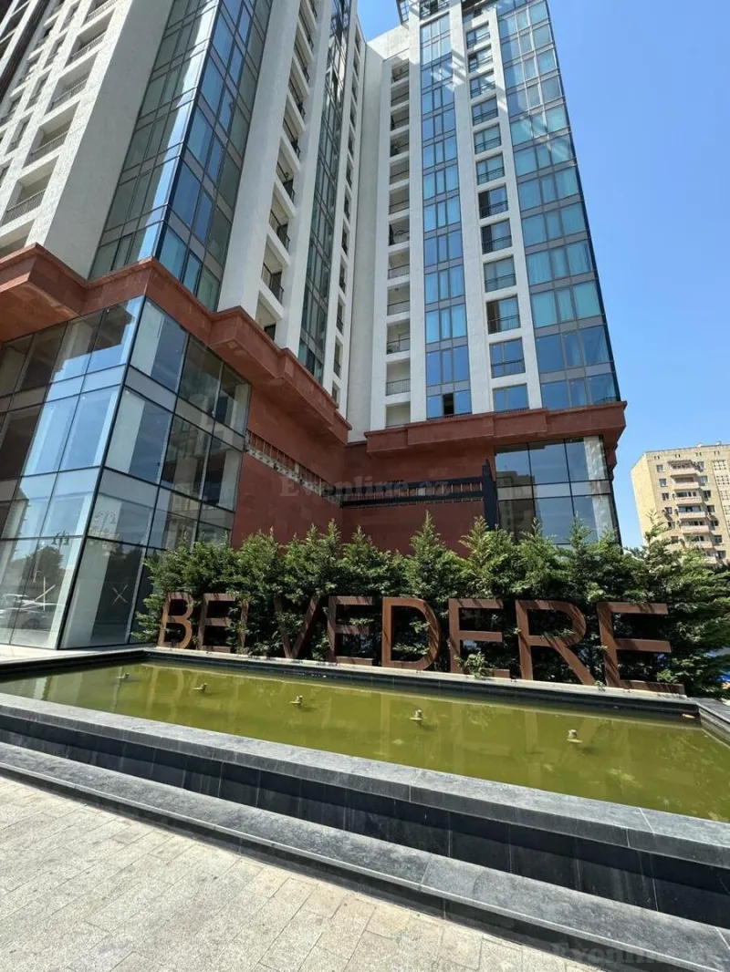 3 otaqlı Mənzil 130 m² Elmlər Akademiyası m. Satılır