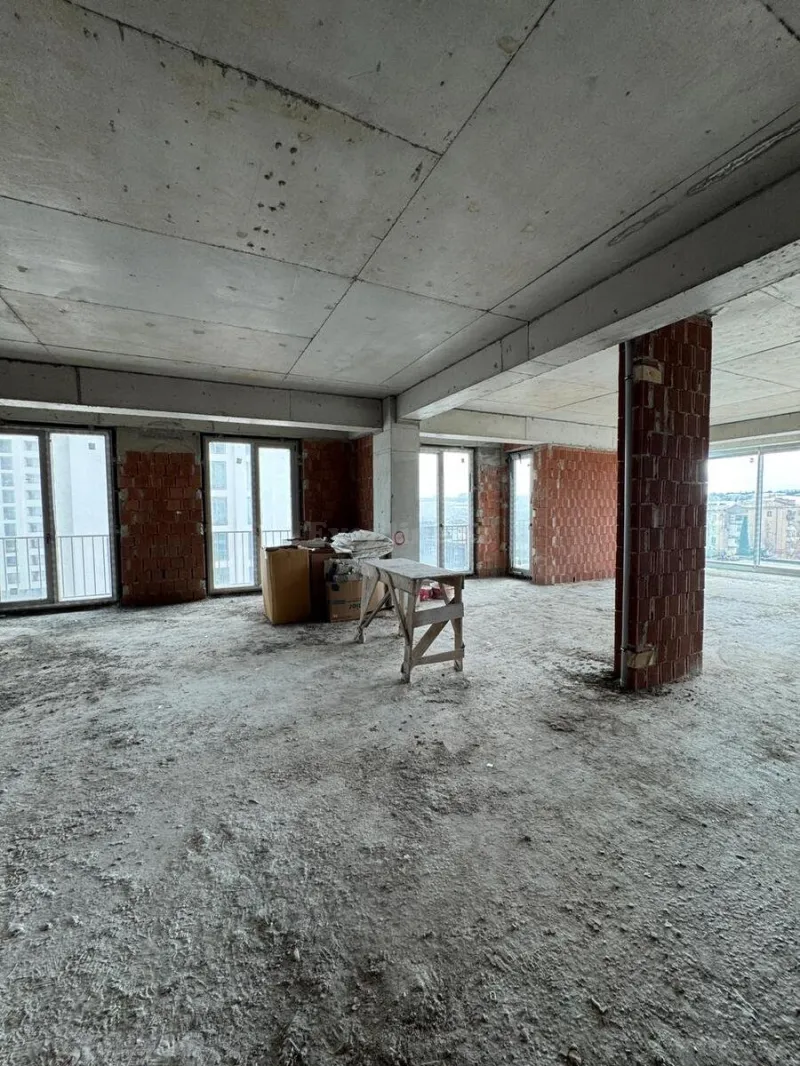 Satılır 3 otaqlı Mənzil Yeni tikili 130 m² Elmlər Akademiyası m. - şəkil 3