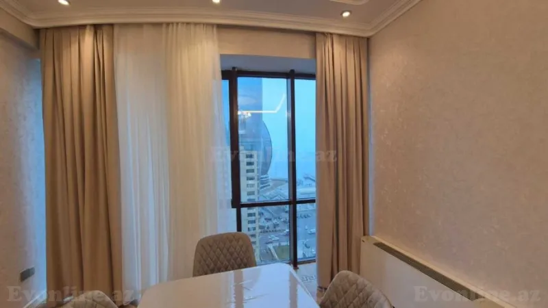 Kirayə verilir 4 otaqlı Mənzil Yeni tikili 200 m² Sahil m. - şəkil 4