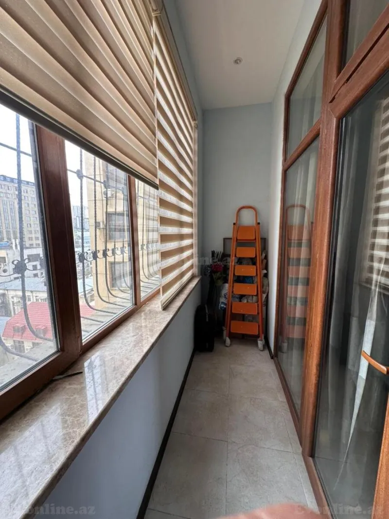 Kirayə verilir 3 otaqlı Mənzil Yeni tikili 135 m² İçərişəhər m. - şəkil 14