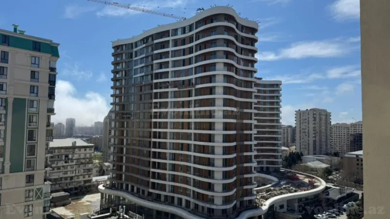 2 otaqlı Mənzil 105 m² Gənclik m. Kirayə verilir