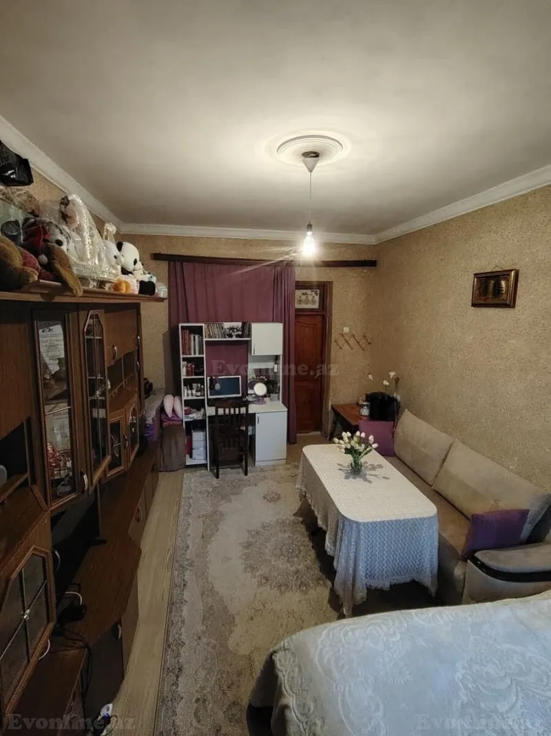 1 otaqlı Mənzil 38 m² Elmlər Akademiyası m. Satılır