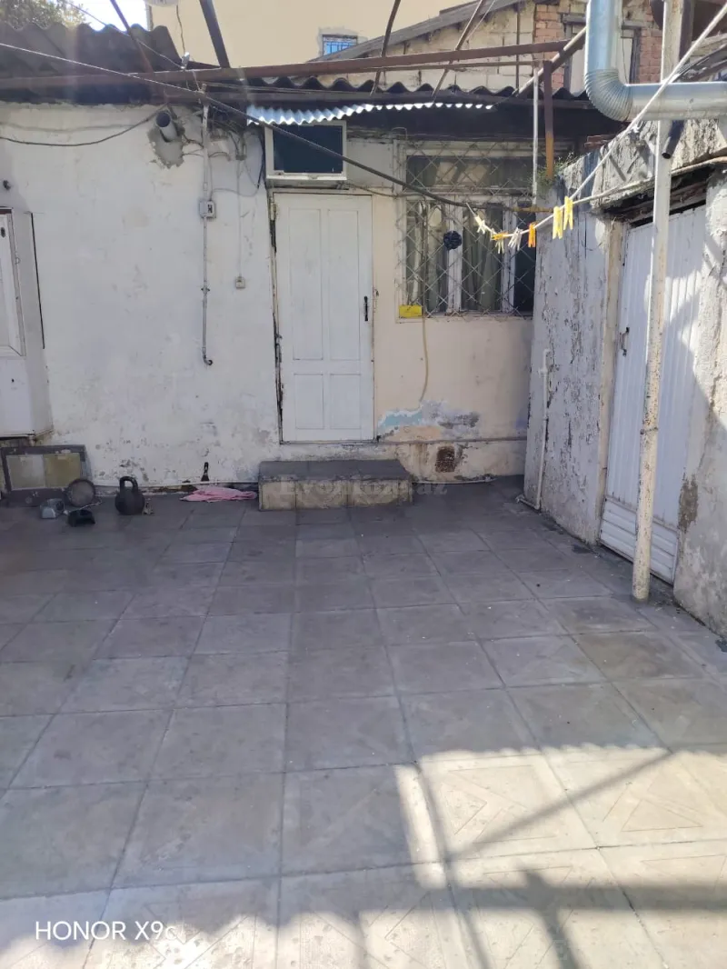 Satılır 6 otaqlı Həyət evi 225 m² Atatürk pr. - şəkil 4