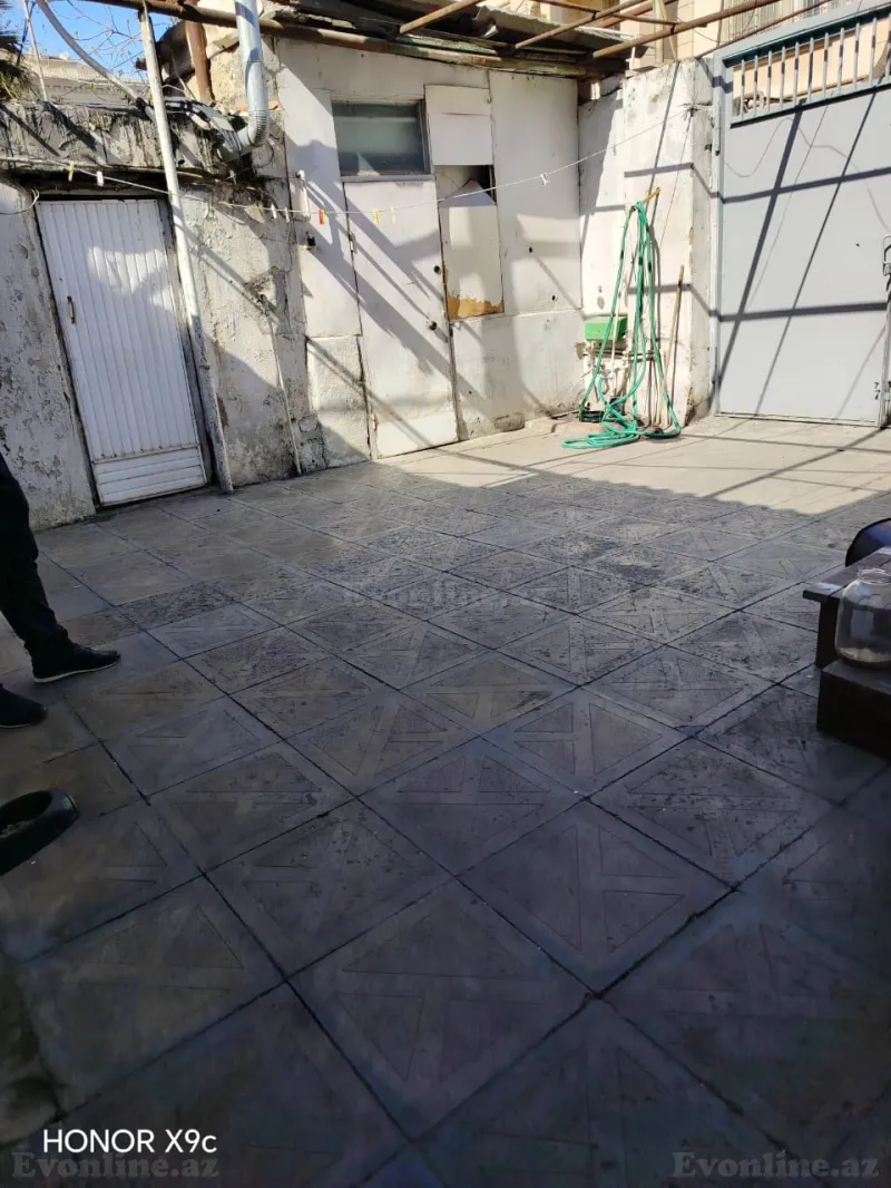 Satılır 6 otaqlı Həyət evi 225 m² Atatürk pr. - şəkil 5