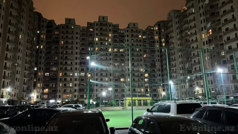 2 otaqlı Mənzil 100 m² Xətai m. Kirayə verilir