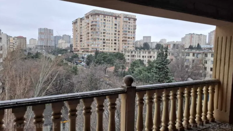 Satılır 7 otaqlı Mənzil Yeni tikili 408 m² Memar Əcəmi m. - şəkil 14