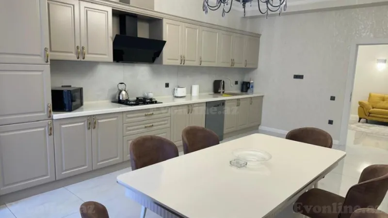 Kirayə verilir 4 otaqlı Mənzil Yeni tikili 230 m² Nəsimi r. - şəkil 3