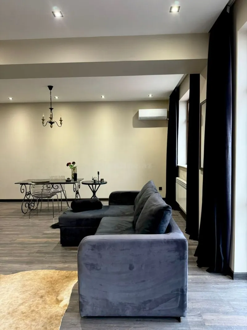 Kirayə verilir 2 otaqlı Mənzil Yeni tikili 100 m² Nizami m. - şəkil 2