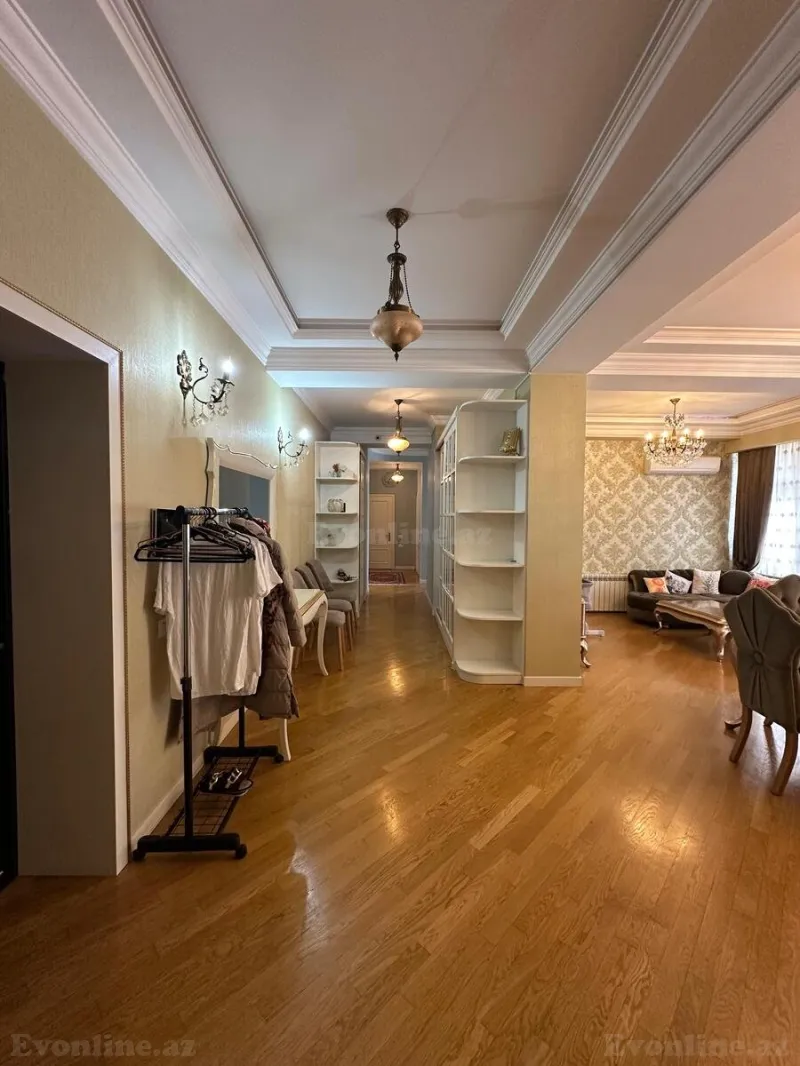 Kirayə verilir 5 otaqlı Mənzil Yeni tikili 210 m² Xətai r. - şəkil 14