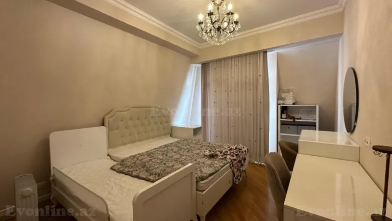 Kirayə verilir 5 otaqlı Mənzil Yeni tikili 210 m² Xətai r. - şəkil 15