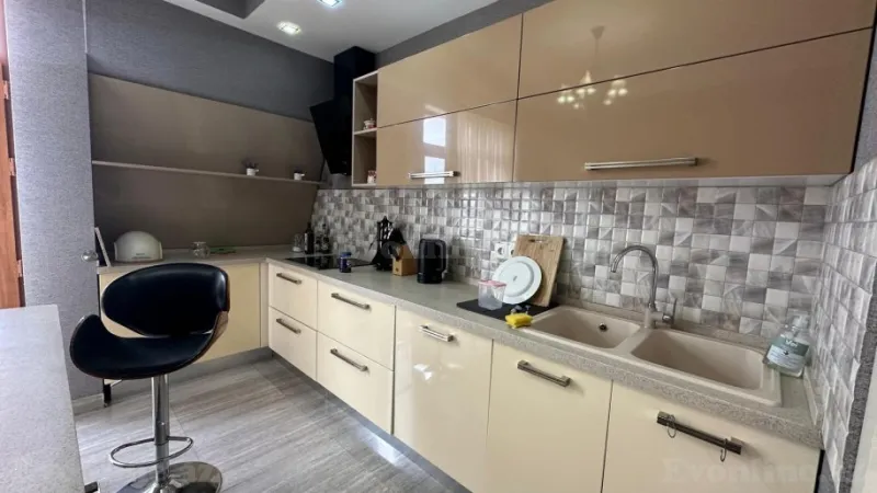 Kirayə verilir 5 otaqlı Mənzil Yeni tikili 210 m² Xətai r. - şəkil 27