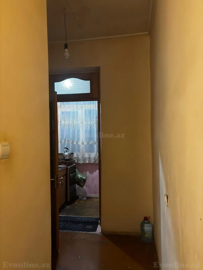 Satılır 2 otaqlı Mənzil Köhnə tikili 70 m² 28 May m. - şəkil 11