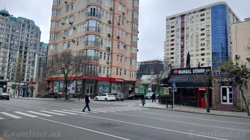 Satılır 2 otaqlı Mənzil Yeni tikili 80 m² Nəsimi r. - şəkil 19