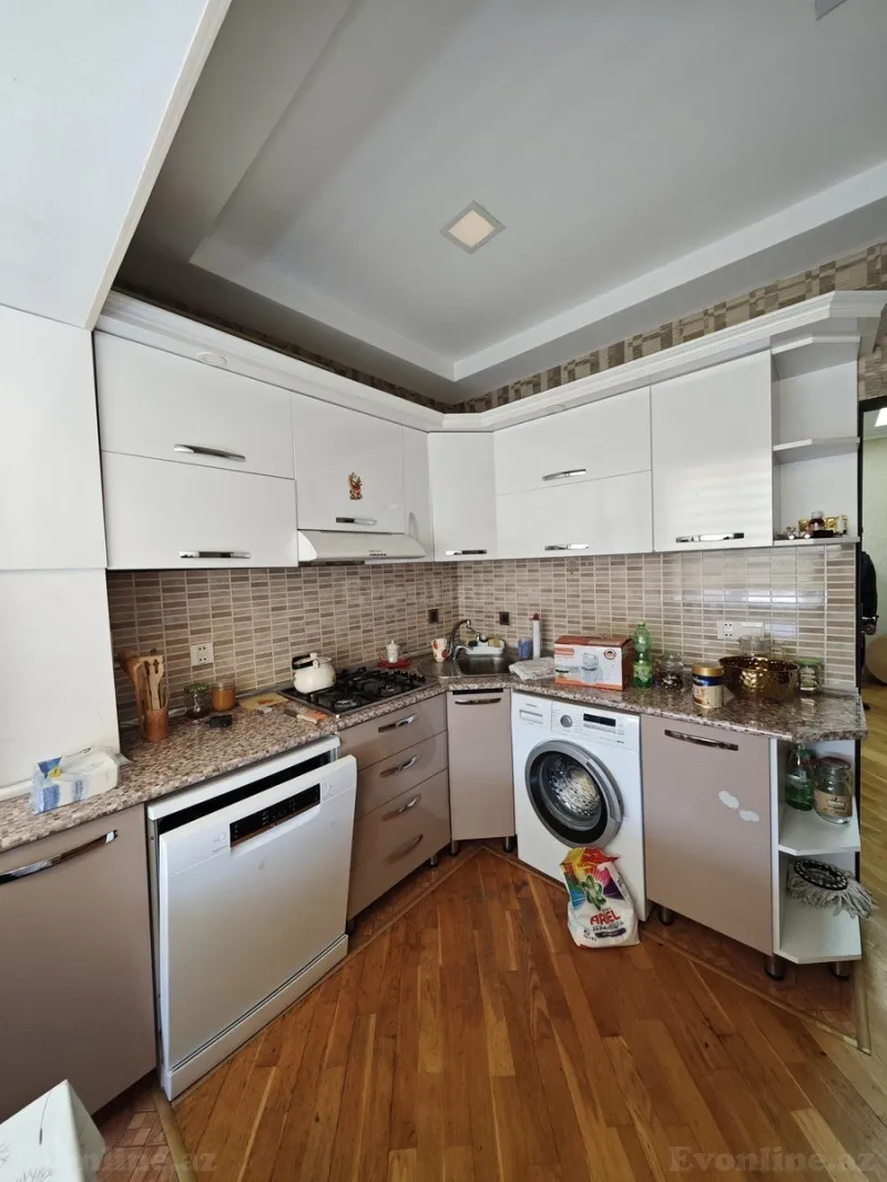 Satılır 4 otaqlı Mənzil Köhnə tikili 100 m² Sabunçu r. - şəkil 4