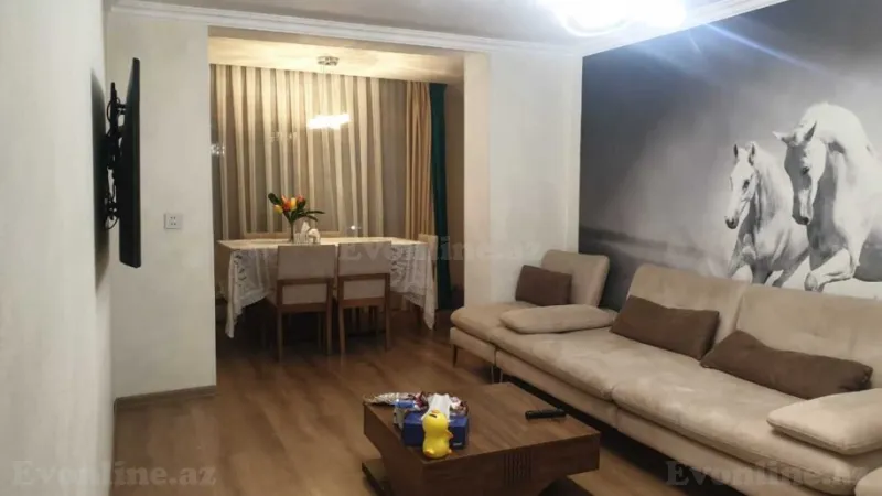 3 otaqlı Mənzil 81 m² 2-ci mikrorayon Satılır