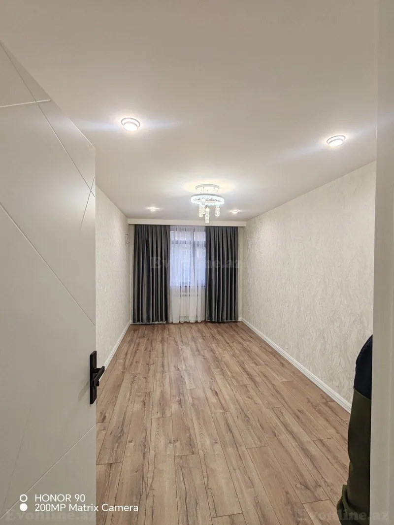 Satılır 3 otaqlı Mənzil Köhnə tikili 75 m² Yasamal - şəkil 2