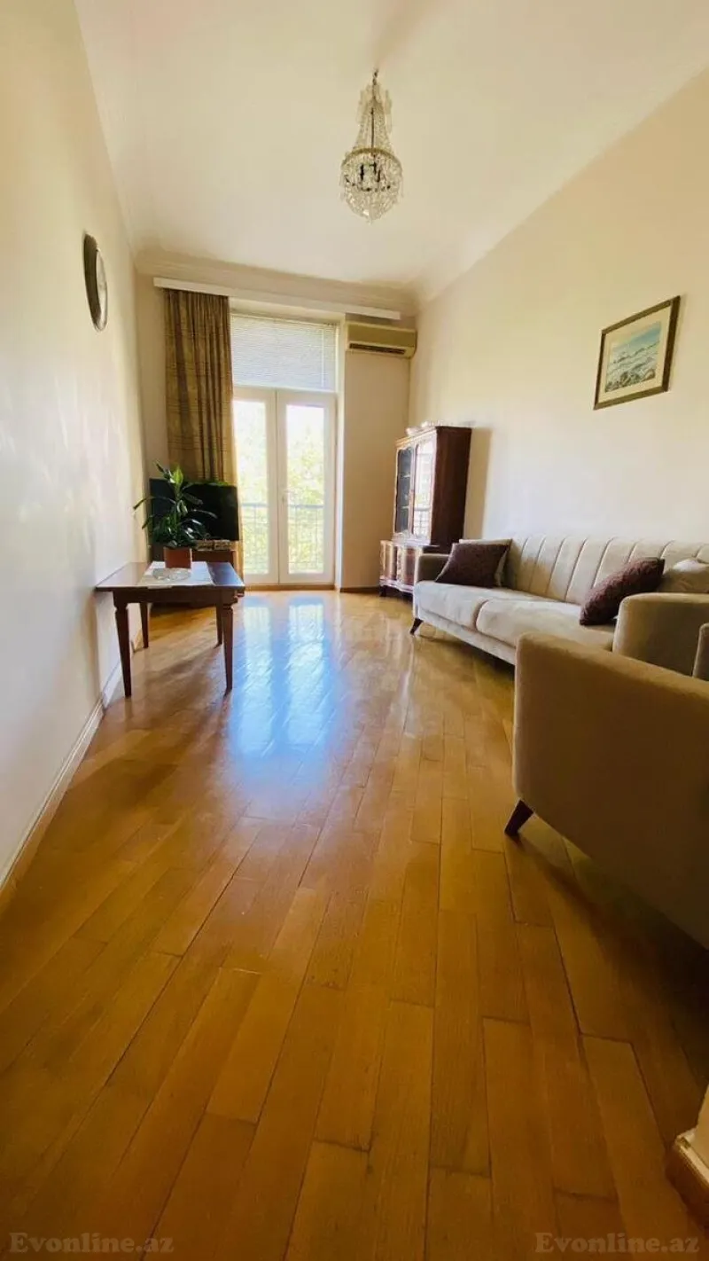 Kirayə verilir 2 otaqlı Mənzil Köhnə tikili 70 m² İçərişəhər m. - şəkil 2