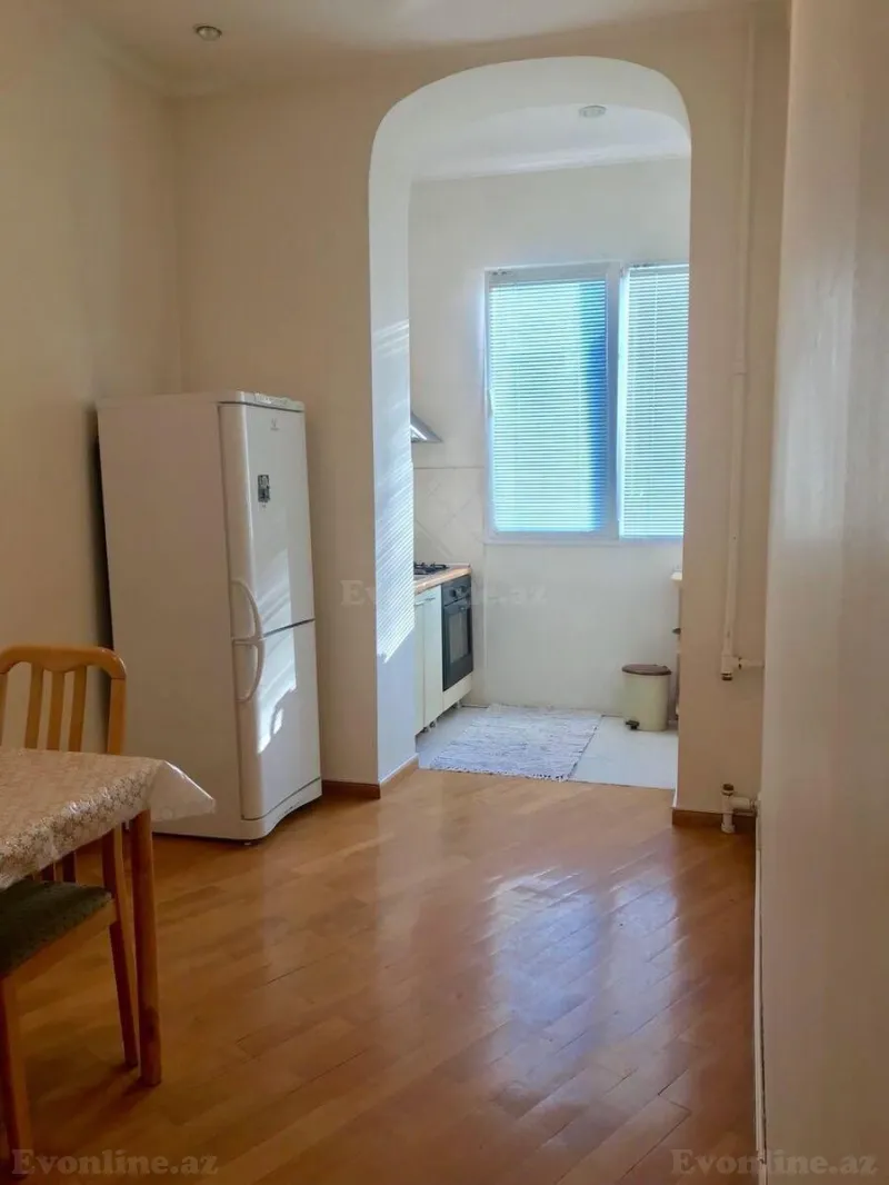 Kirayə verilir 2 otaqlı Mənzil Köhnə tikili 70 m² İçərişəhər m. - şəkil 5