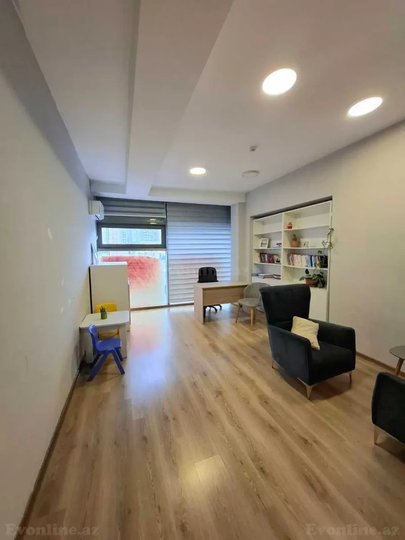 Kirayə verilir Ofis 280 m² Elmlər Akademiyası m. - şəkil 2