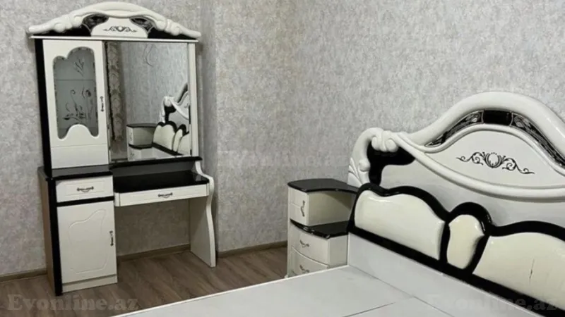 3 otaqlı Mənzil 120 m² Azadlıq prospekti m. Kirayə verilir