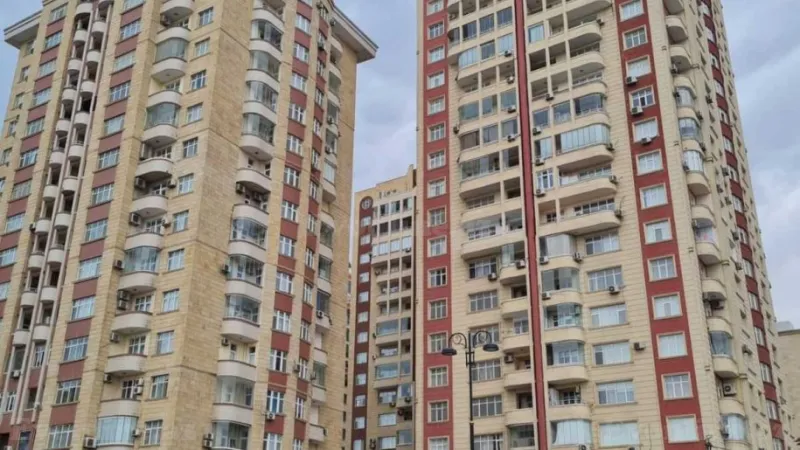 4 otaqlı Mənzil 200 m² Elmlər Akademiyası m. Satılır