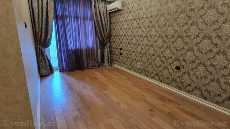 Satılır 4 otaqlı Mənzil Yeni tikili 200 m² Elmlər Akademiyası m. - şəkil 8