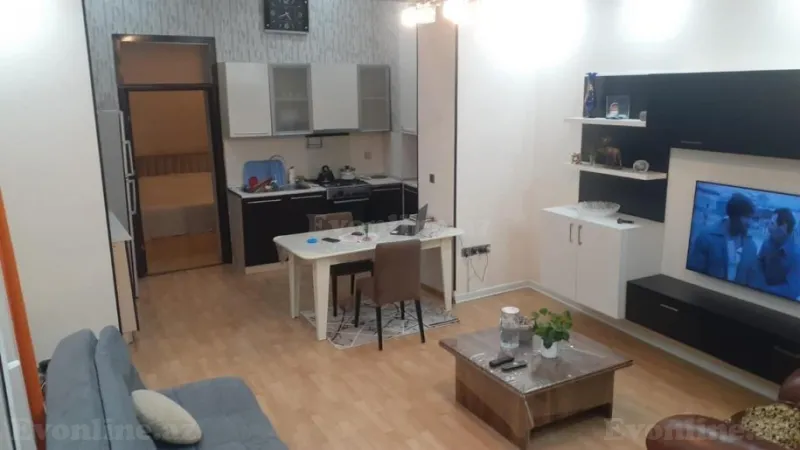 Kirayə verilir 2 otaqlı Mənzil Köhnə tikili 55 m² Yasamal - şəkil 3