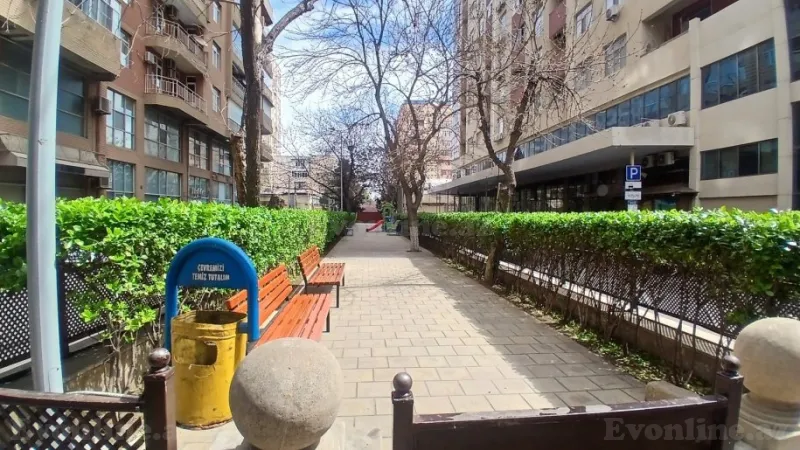 Satılır 5 otaqlı Mənzil Yeni tikili 205 m² Nəsimi r. - şəkil 15