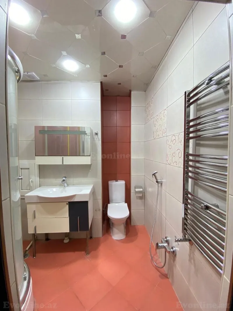 Kirayə verilir 3 otaqlı Mənzil Yeni tikili 90 m² İnşaatçılar m. - şəkil 22