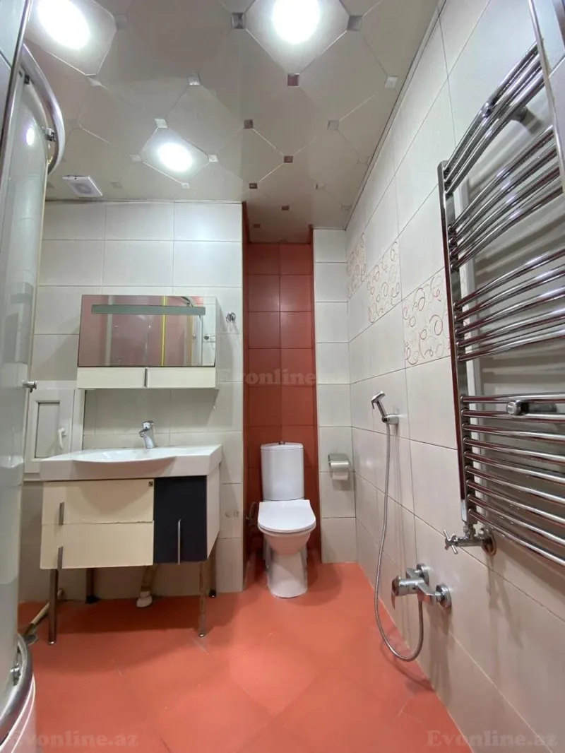 Kirayə verilir 3 otaqlı Mənzil Yeni tikili 90 m² İnşaatçılar m. - şəkil 23