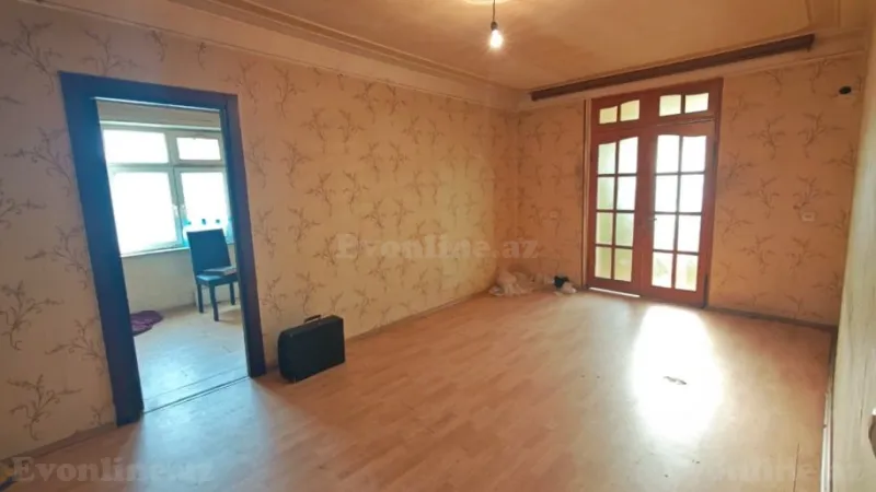 Satılır 2 otaqlı Mənzil Köhnə tikili 50 m² Yasamal