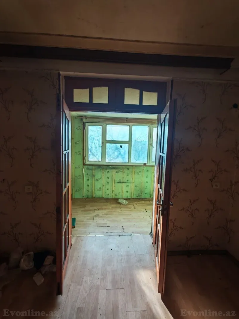 Satılır 2 otaqlı Mənzil Köhnə tikili 50 m² Yasamal - şəkil 2