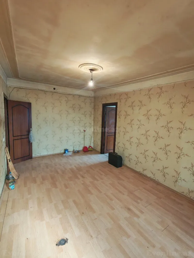 Satılır 2 otaqlı Mənzil Köhnə tikili 50 m² Yasamal - şəkil 4