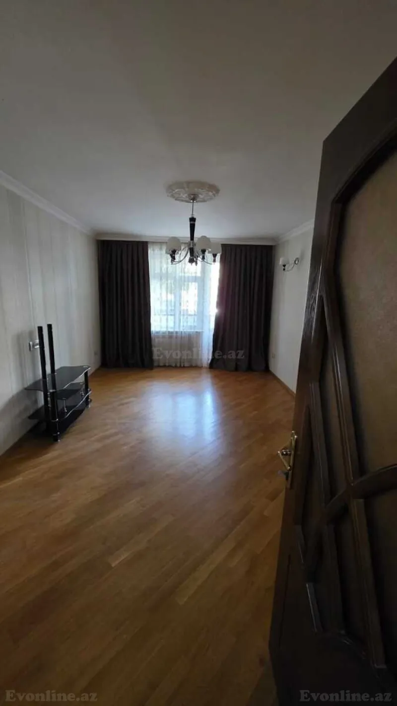 Kirayə verilir 3 otaqlı Mənzil Köhnə tikili 65 m² Qara Qarayev m. - şəkil 2