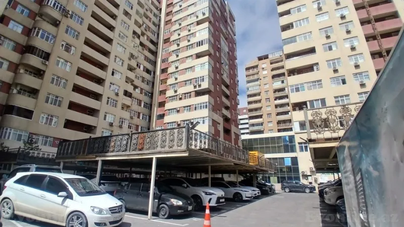 Satılır 4 otaqlı Mənzil Yeni tikili 168 m² Nəsimi r. - şəkil 18