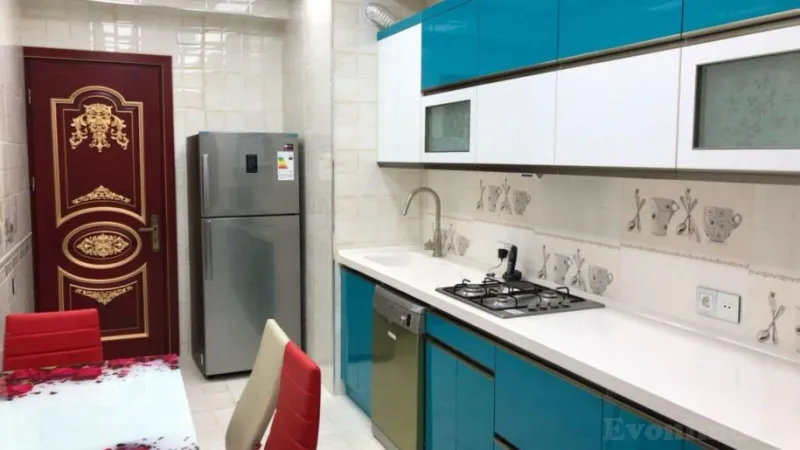 Kirayə verilir 2 otaqlı Mənzil Yeni tikili 80 m² Neftçilər m. - şəkil 3