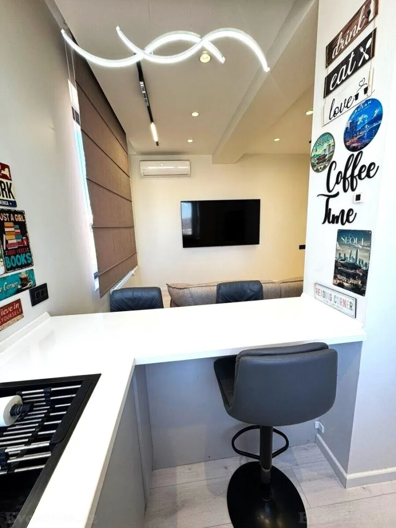 Satılır 3 otaqlı Mənzil Yeni tikili 90 m² 8-ci mikrorayon - şəkil 7