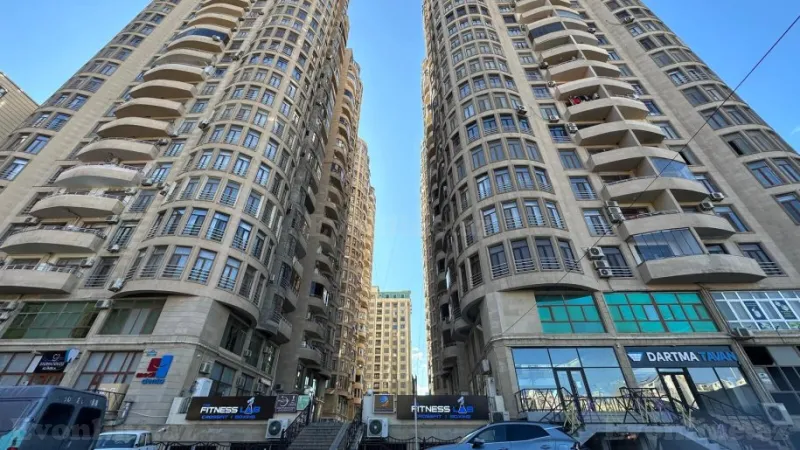 Satılır 3 otaqlı Mənzil Yeni tikili 165 m² Xətai m. - şəkil 3