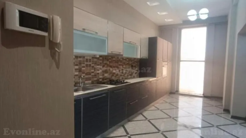 Satılır 4 otaqlı Mənzil Yeni tikili 170 m² İnşaatçılar m. - şəkil 6