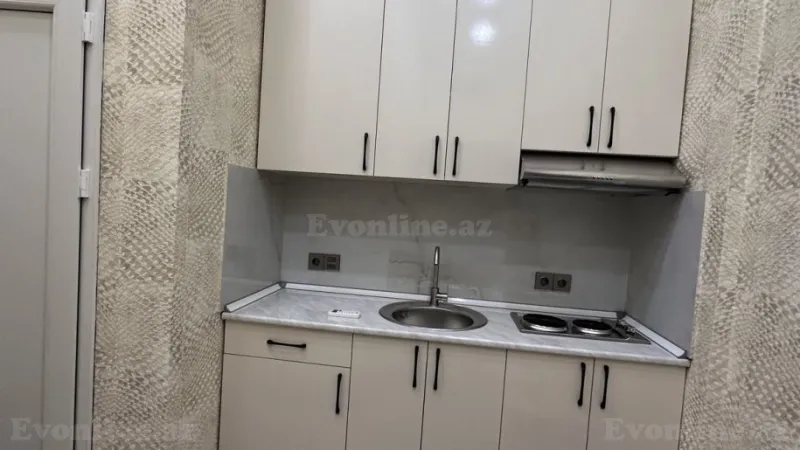 1 otaqlı Mənzil 12 m² 28 May m. Satılır