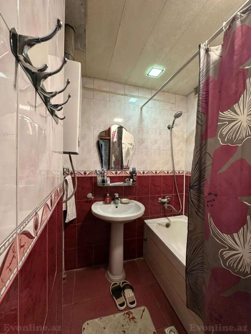 Satılır 3 otaqlı Mənzil Köhnə tikili 70 m² 9-cu mikrorayon - şəkil 13