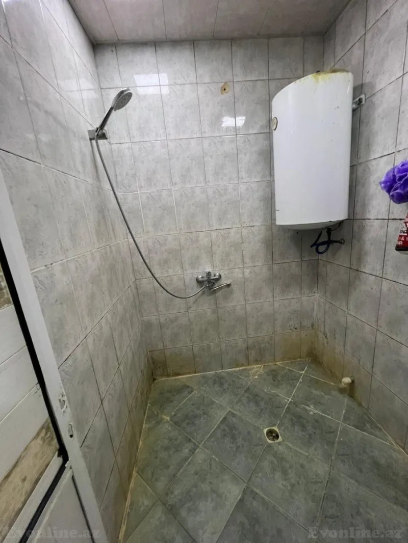 Satılır 2 otaqlı Mənzil Köhnə tikili 45 m² 5-ci mikrorayon - şəkil 5