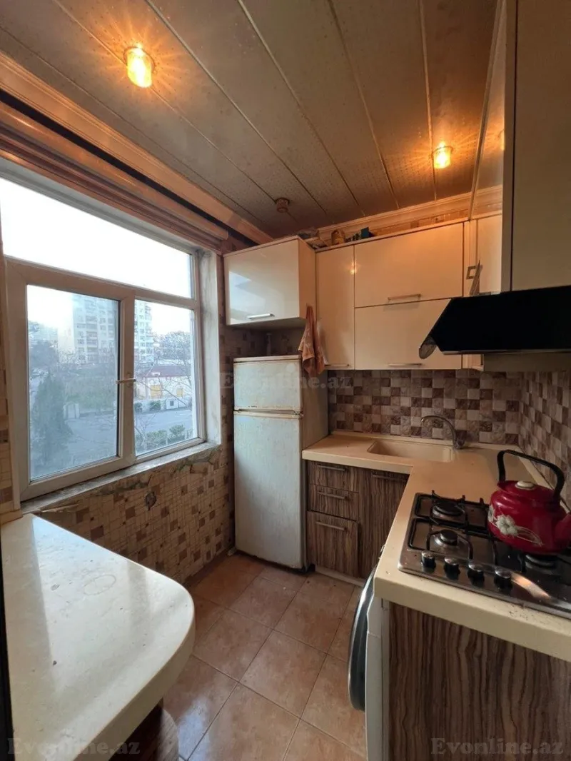 Satılır 2 otaqlı Mənzil Köhnə tikili 45 m² 5-ci mikrorayon - şəkil 8