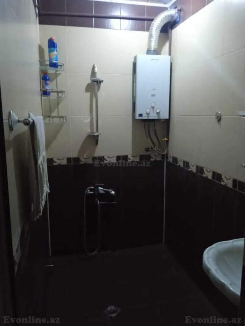 Satılır 3 otaqlı Mənzil Köhnə tikili 85 m² Suraxanı r. - şəkil 8