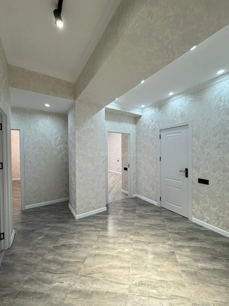 Satılır 3 otaqlı Mənzil Yeni tikili 97 m² 8-ci mikrorayon - şəkil 2