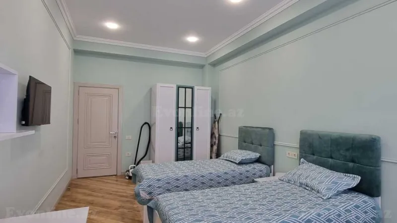 Kirayə verilir 3 otaqlı Mənzil Yeni tikili 130 m² Xətai r. - şəkil 10