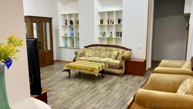 Satılır 3 otaqlı Mənzil Köhnə tikili 110 m² Sahil m. - şəkil 5