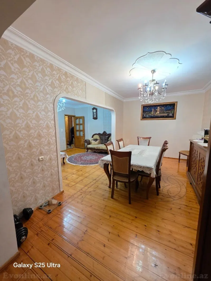 Satılır 5 otaqlı Mənzil Köhnə tikili 130 m² Memar Əcəmi m. - şəkil 4