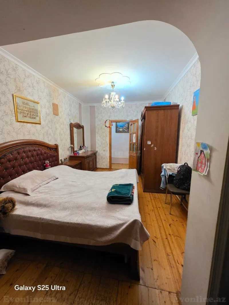 Satılır 5 otaqlı Mənzil Köhnə tikili 130 m² Memar Əcəmi m. - şəkil 8